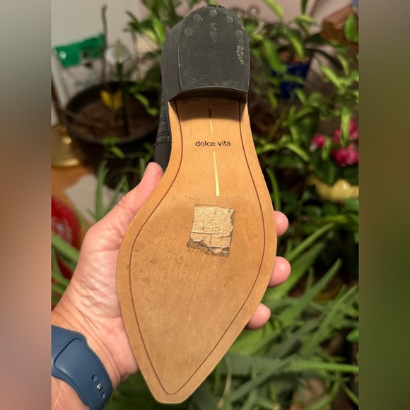 Dolce Vita “Shana” Black Leather Ankle Booties women's sz 6 Fur Heel - Picture 6 of 10